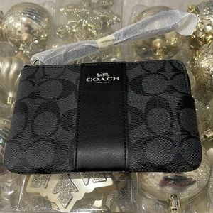 New with tag, Coach Wristlet